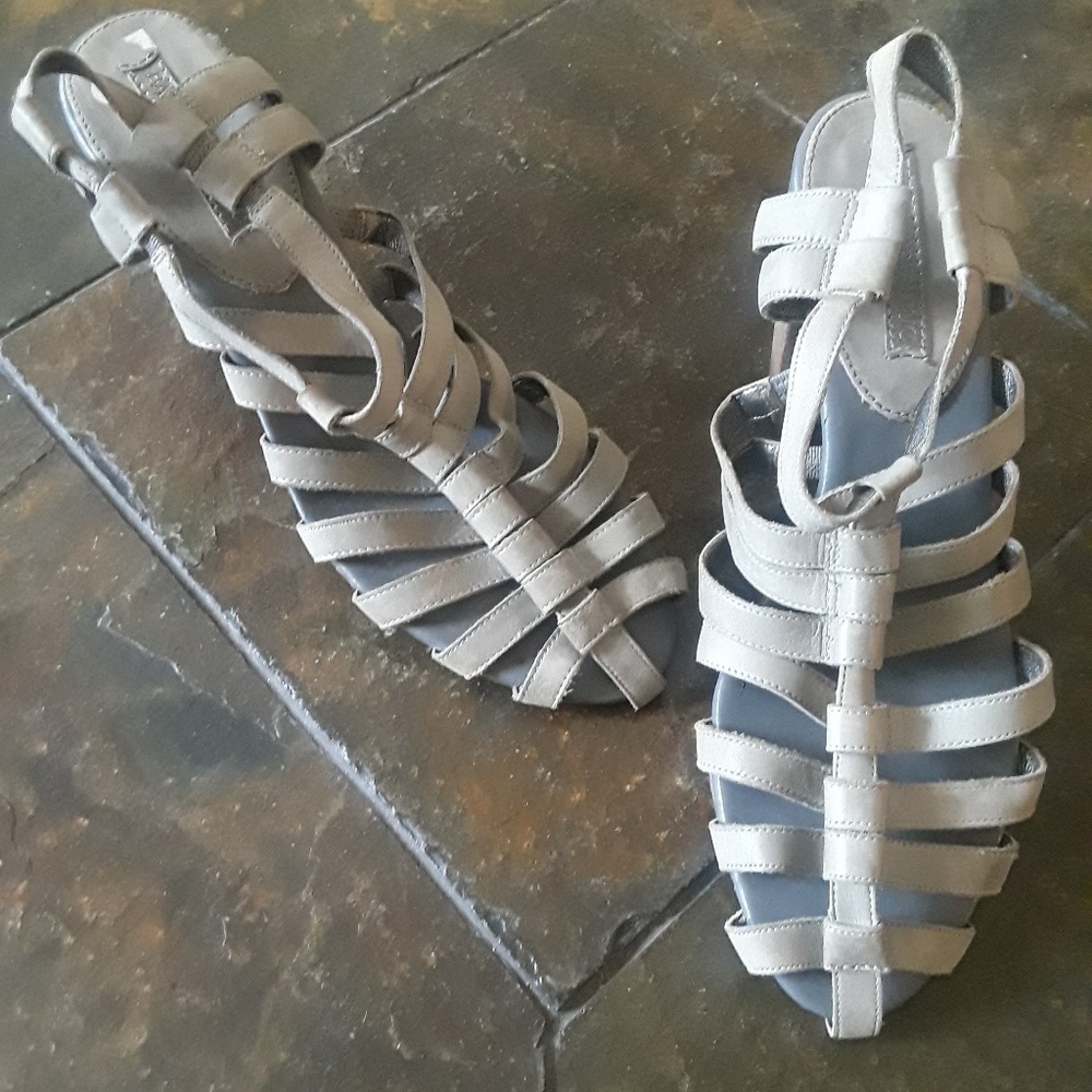 Shoes - Picture 8 of 8